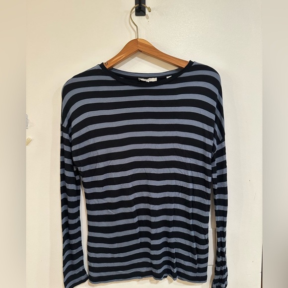 Vince Drop Shoulder Stripe Tee Long Dolman Sleeve Women’s Size Small Blue Black - Picture 3 of 7
